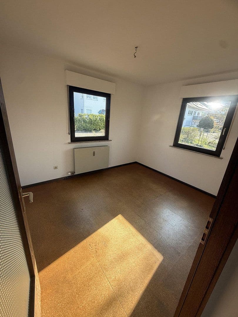 Prodej domu 230 m², pozemek 954 m², Kandern, Bádensko-Württembersko Prodej domu 230 m², pozemek 954 m², Kandern, Bádensko-Württembersko