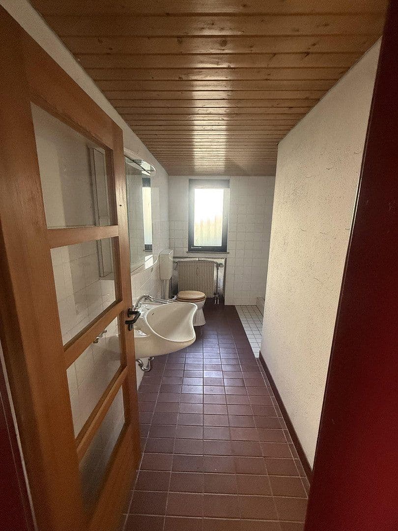 Prodej domu 230 m², pozemek 954 m², Kandern, Bádensko-Württembersko Prodej domu 230 m², pozemek 954 m², Kandern, Bádensko-Württembersko