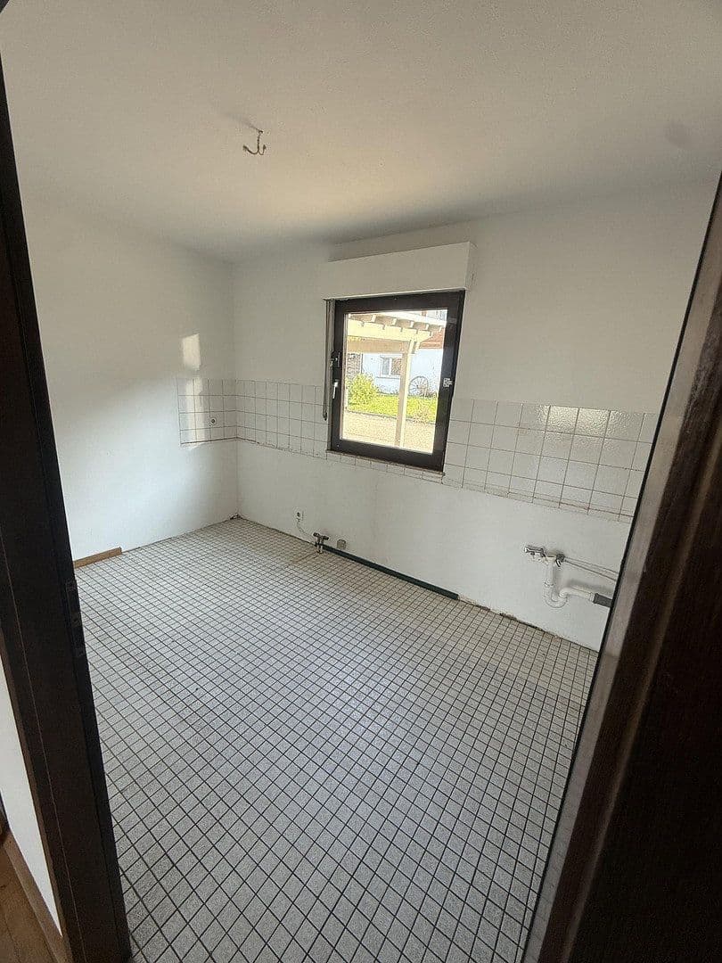 Prodej domu 230 m², pozemek 954 m², Kandern, Bádensko-Württembersko Prodej domu 230 m², pozemek 954 m², Kandern, Bádensko-Württembersko
