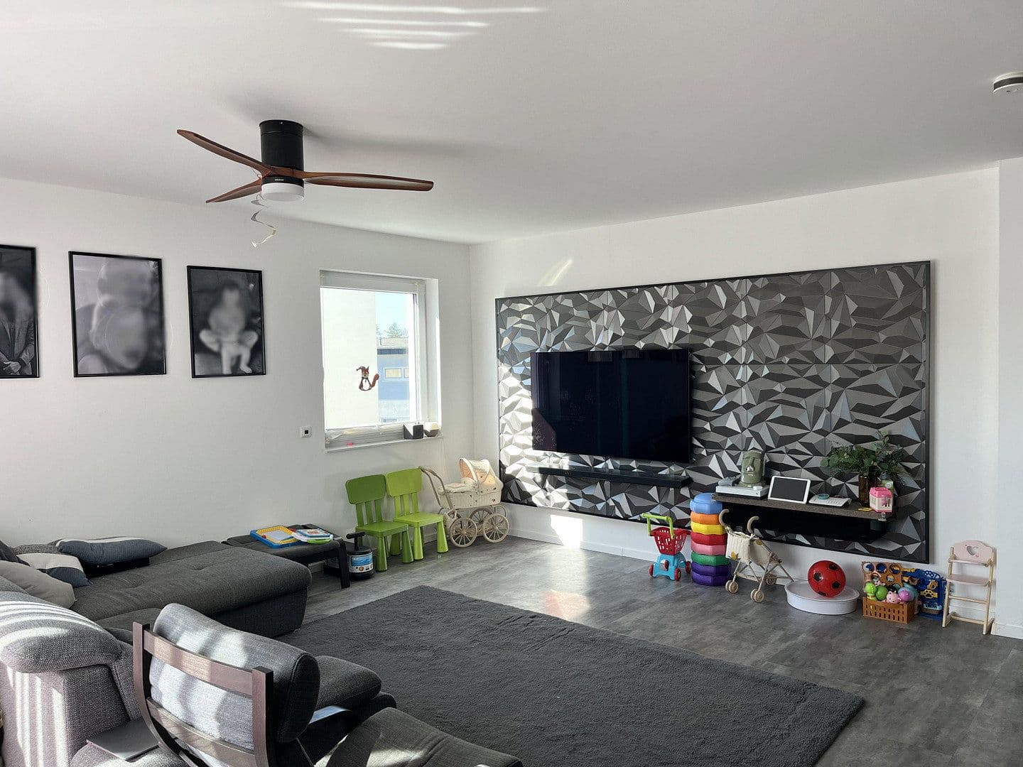 Prodej bytu 3+1 113 m², Weiße Erde 7, Euskirchen, Severní Porýní-Vestfálsko Prodej bytu 3+1 113 m², Weiße Erde 7, Euskirchen, Severní Porýní-Vestfálsko