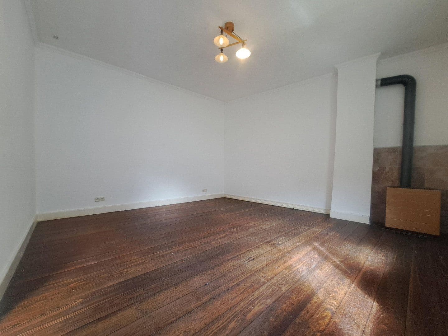 Pronájem bytu 2+1 61 m², Wormser Str.33, Oppenheim, Porýní-Falc Pronájem bytu 2+1 61 m², Wormser Str.33, Oppenheim, Porýní-Falc