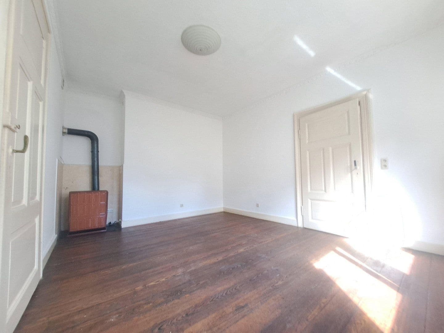 Pronájem bytu 2+1 61 m², Wormser Str.33, Oppenheim, Porýní-Falc Pronájem bytu 2+1 61 m², Wormser Str.33, Oppenheim, Porýní-Falc