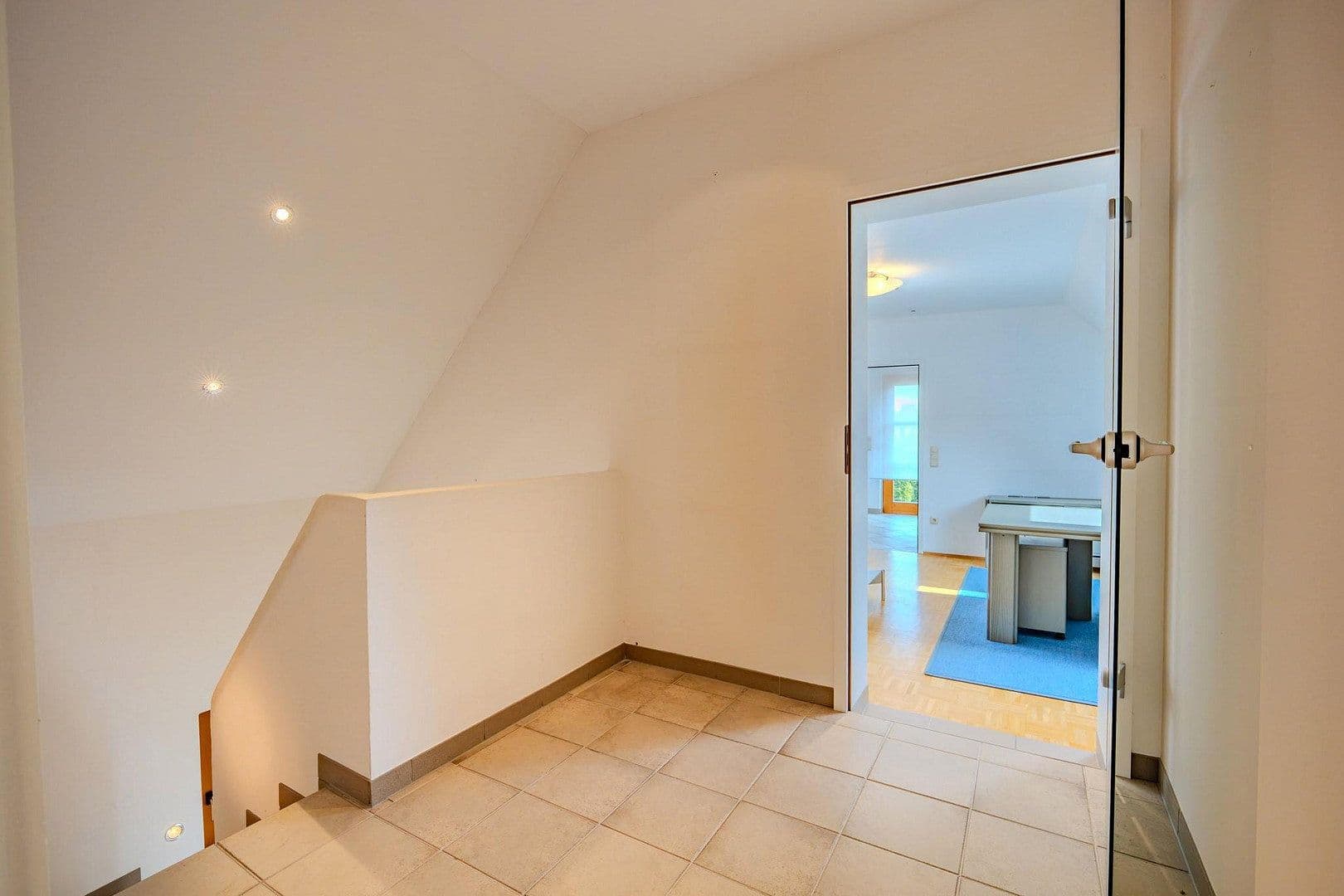 Prodej domu 218 m², pozemek 815 m², Fürth, Bavorsko Prodej domu 218 m², pozemek 815 m², Fürth, Bavorsko