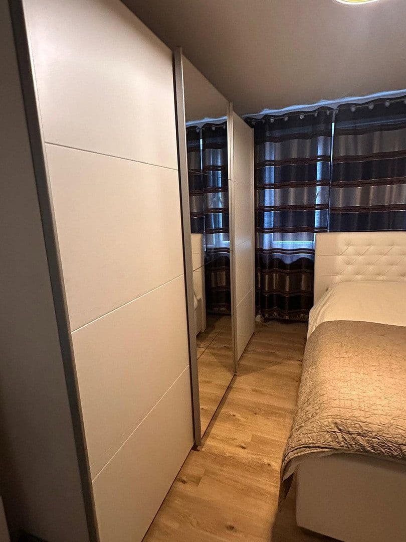 Pronájem bytu 2+1 54 m², Hausenerweg 29, Frankfurt - Rödelheim, Hessen Pronájem bytu 2+1 54 m², Hausenerweg 29, Frankfurt - Rödelheim, Hessen