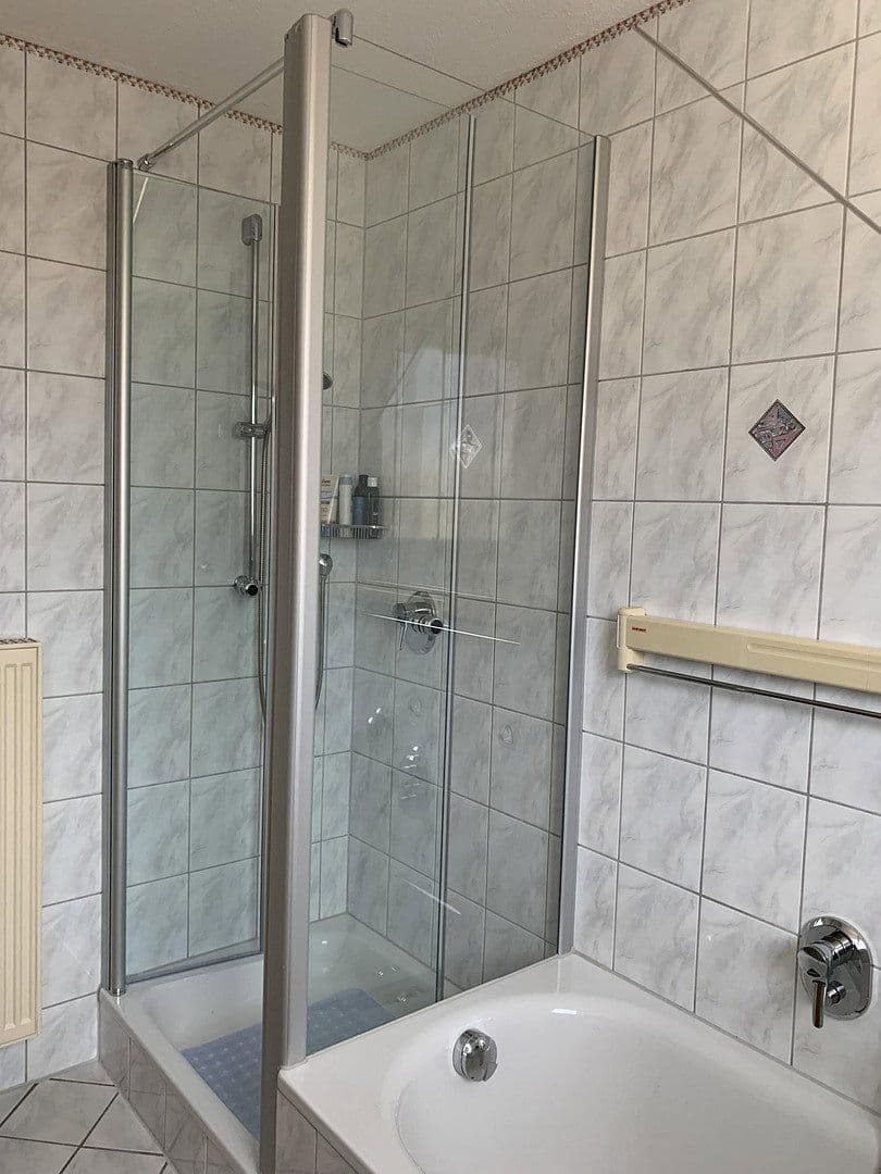 Pronájem bytu 3+kk 100 m², Wilhermsdorf, Bavorsko Pronájem bytu 3+kk 100 m², Wilhermsdorf, Bavorsko