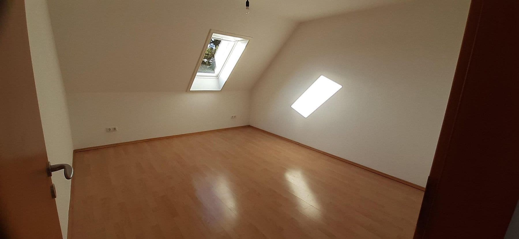 Pronájem bytu 3+1 77 m², Olching, Bavorsko Pronájem bytu 3+1 77 m², Olching, Bavorsko