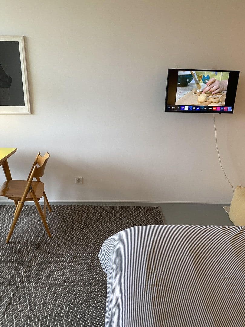 Pronájem bytu 1+1 34 m², Fritz-Meyer-Weg 55, München, Bavorsko Pronájem bytu 1+1 34 m², Fritz-Meyer-Weg 55, München, Bavorsko