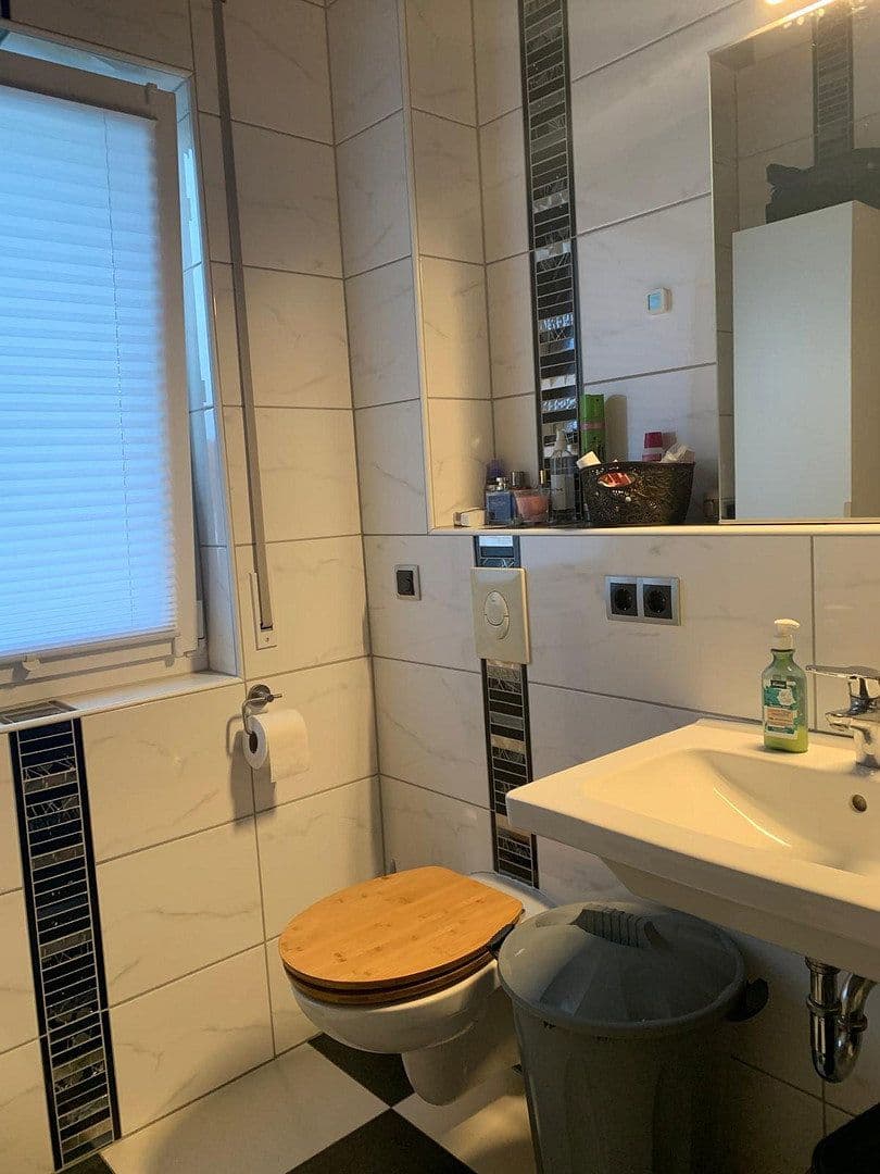 Pronájem bytu 3+1 82 m², Gulbaransonstrasse 44, Schwebheim, Bavorsko Pronájem bytu 3+1 82 m², Gulbaransonstrasse 44, Schwebheim, Bavorsko