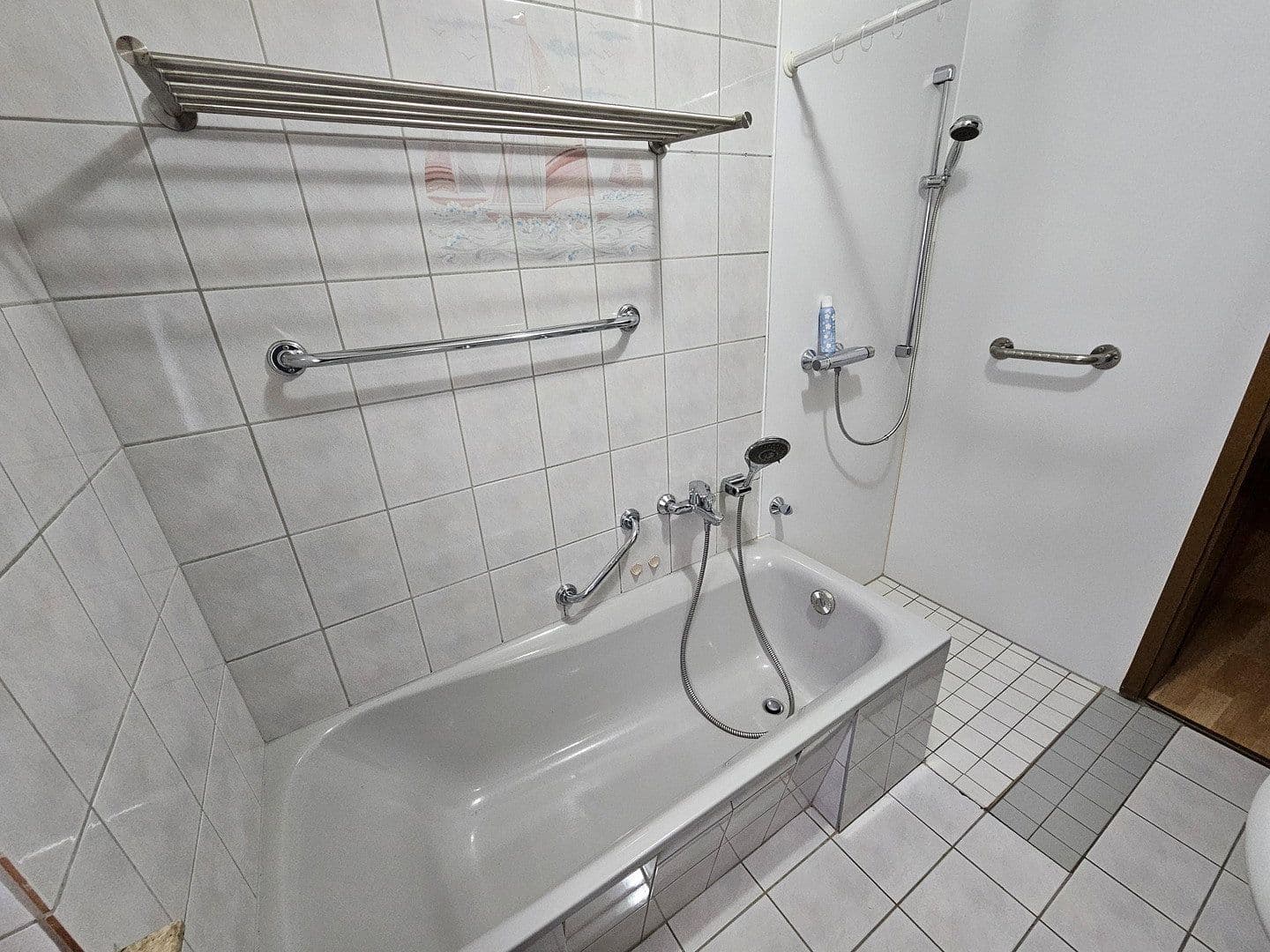 Prodej domu 211 m², pozemek 815 m², Heinrich-Otto-Weg, 14, Homberg (Efze), Hessen Prodej domu 211 m², pozemek 815 m², Heinrich-Otto-Weg, 14, Homberg (Efze), Hessen
