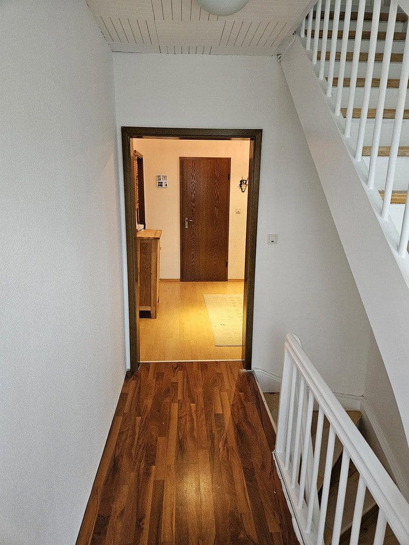 Prodej domu 211 m², pozemek 815 m², Heinrich-Otto-Weg, 14, Homberg (Efze), Hessen Prodej domu 211 m², pozemek 815 m², Heinrich-Otto-Weg, 14, Homberg (Efze), Hessen