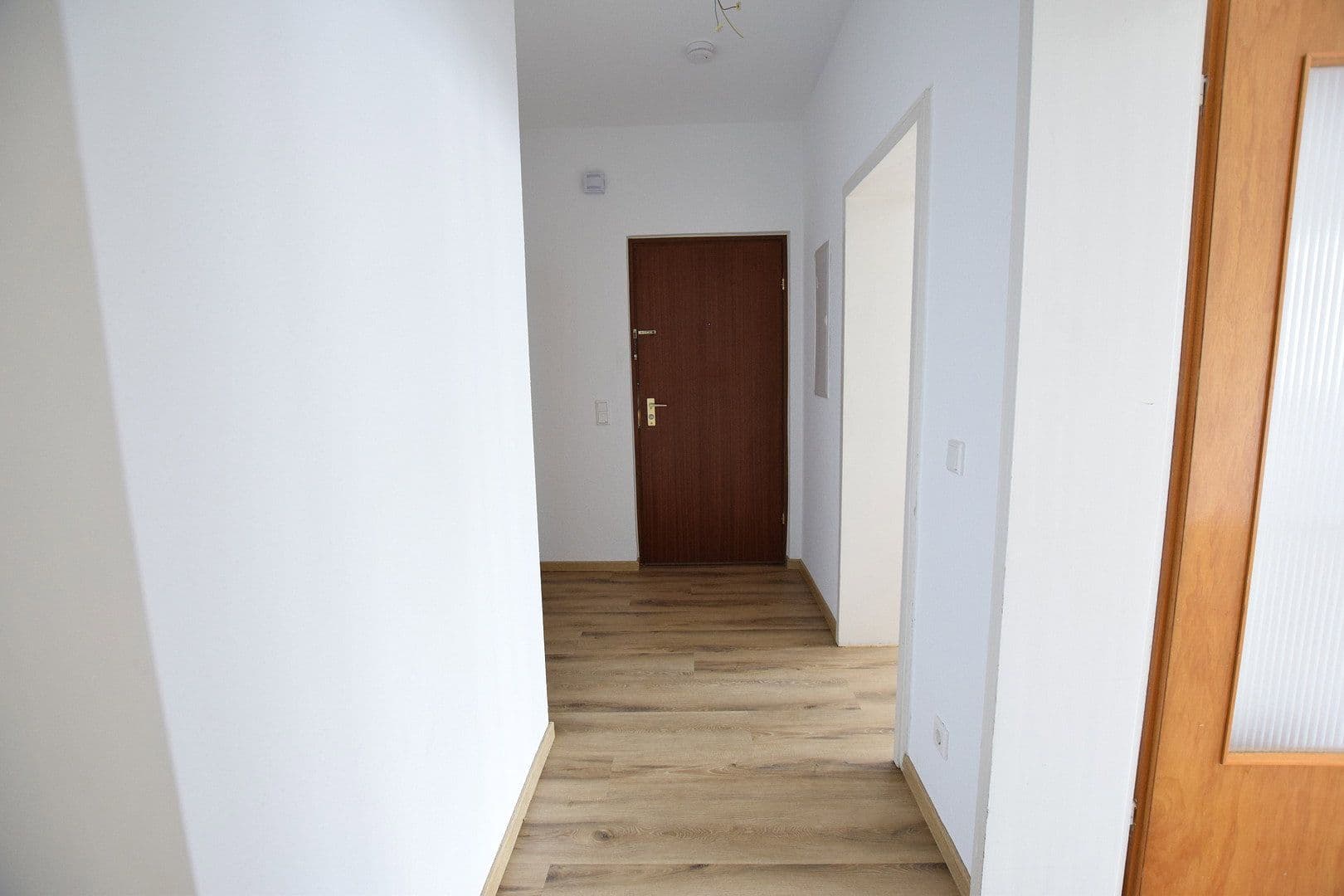 Pronájem bytu 2+1 61 m², Köln, Severní Porýní-Vestfálsko Pronájem bytu 2+1 61 m², Köln, Severní Porýní-Vestfálsko