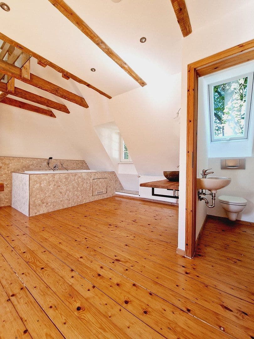 Pronájem domu 110 m², pozemek 350 m², Alte Landstrasse 30, Wolfsburg, Dolní Sasko Pronájem domu 110 m², pozemek 350 m², Alte Landstrasse 30, Wolfsburg, Dolní Sasko