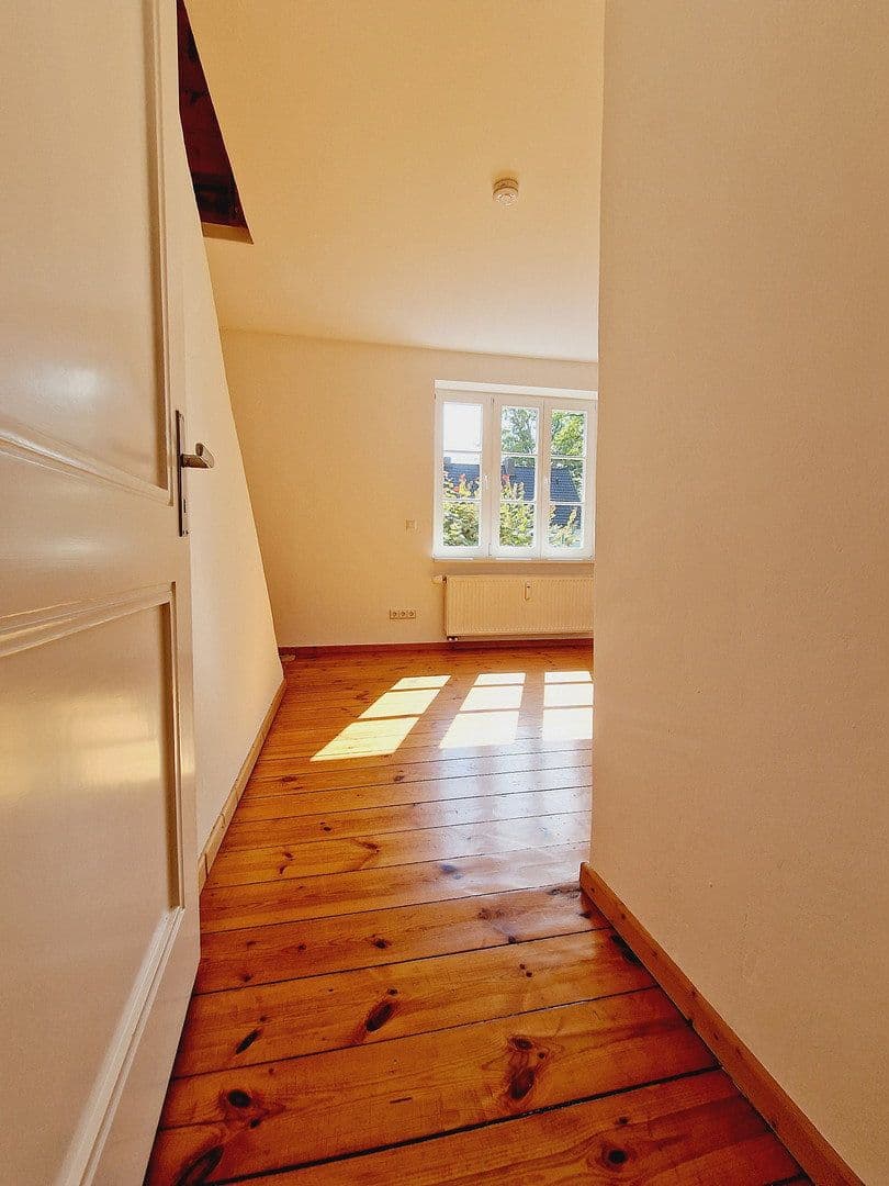 Pronájem domu 110 m², pozemek 350 m², Alte Landstrasse 30, Wolfsburg, Dolní Sasko Pronájem domu 110 m², pozemek 350 m², Alte Landstrasse 30, Wolfsburg, Dolní Sasko