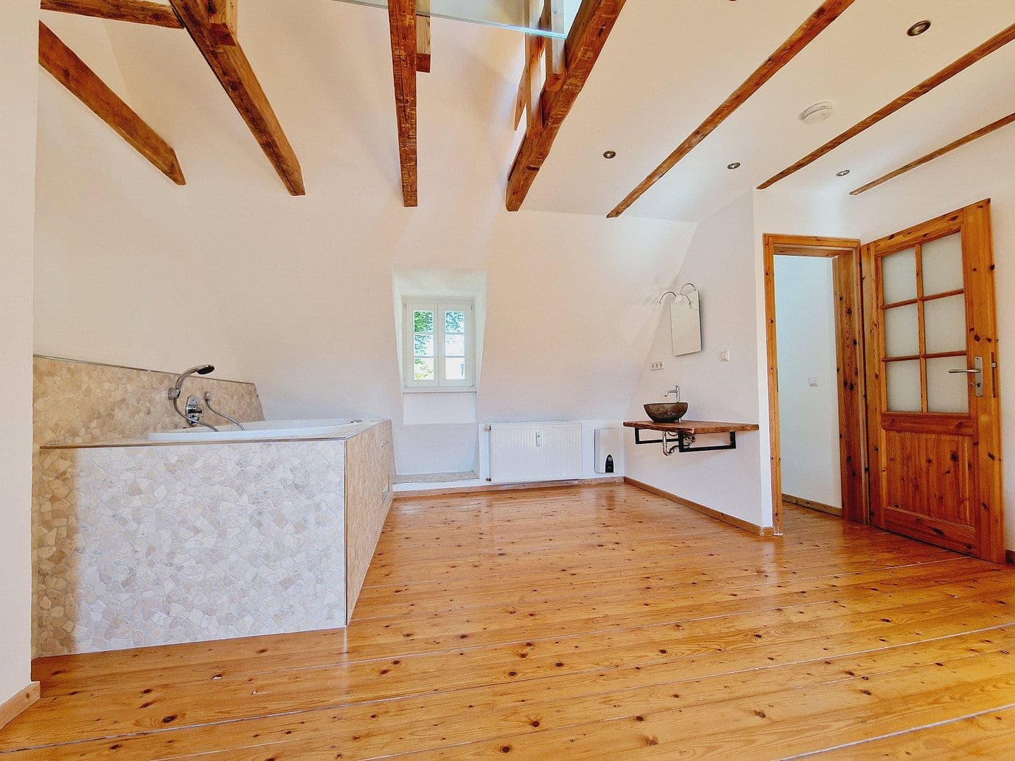 Pronájem domu 110 m², pozemek 350 m², Alte Landstrasse 30, Wolfsburg, Dolní Sasko Pronájem domu 110 m², pozemek 350 m², Alte Landstrasse 30, Wolfsburg, Dolní Sasko