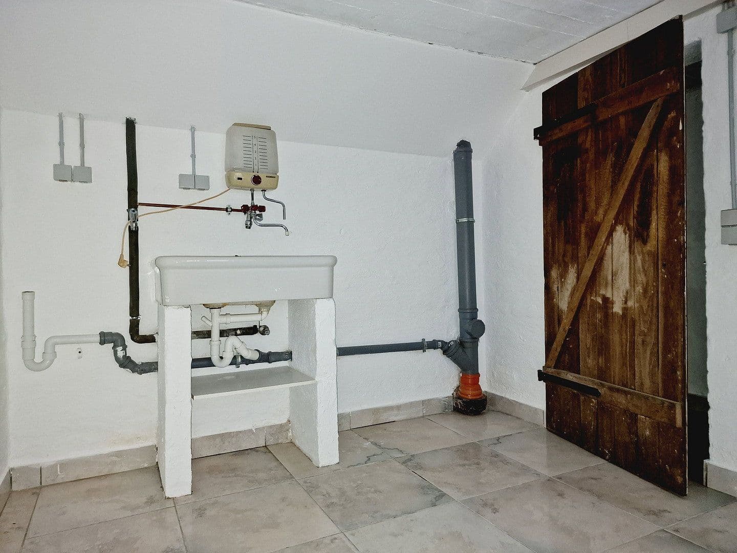 Pronájem domu 110 m², pozemek 350 m², Alte Landstrasse 30, Wolfsburg, Dolní Sasko Pronájem domu 110 m², pozemek 350 m², Alte Landstrasse 30, Wolfsburg, Dolní Sasko