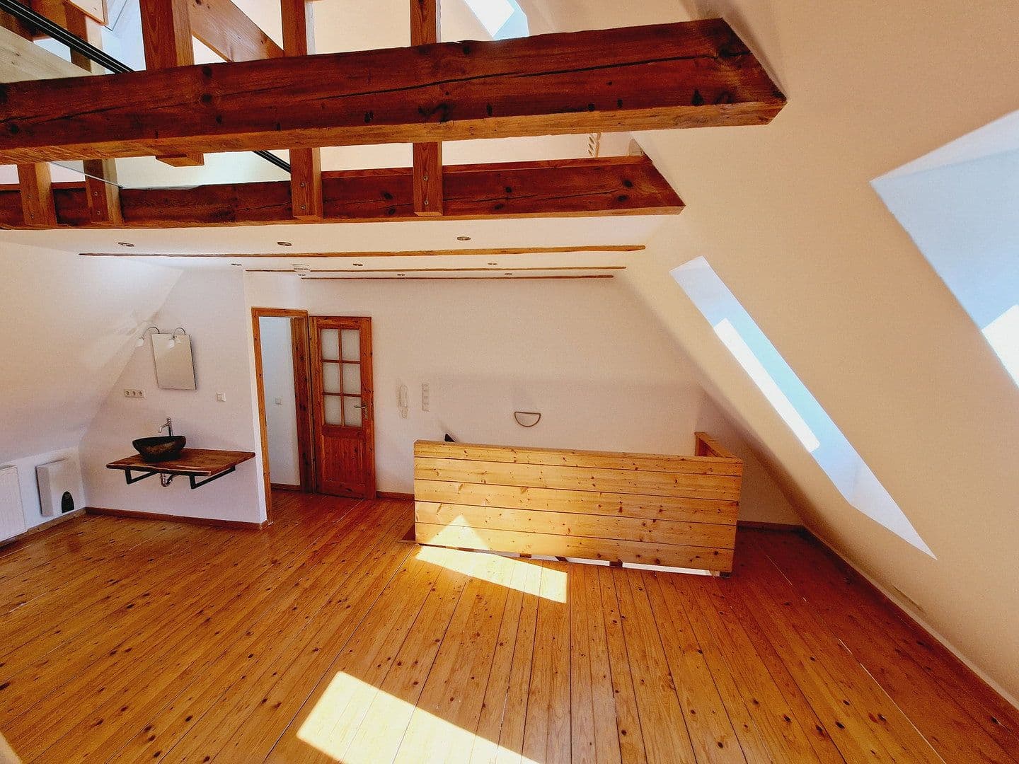 Pronájem domu 110 m², pozemek 350 m², Alte Landstrasse 30, Wolfsburg, Dolní Sasko Pronájem domu 110 m², pozemek 350 m², Alte Landstrasse 30, Wolfsburg, Dolní Sasko