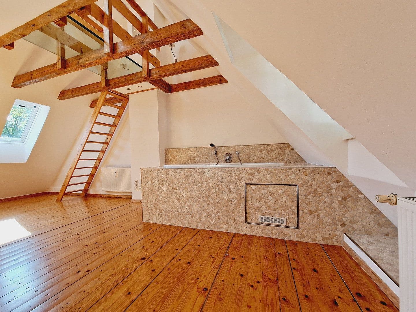 Pronájem domu 110 m², pozemek 350 m², Alte Landstrasse 30, Wolfsburg, Dolní Sasko Pronájem domu 110 m², pozemek 350 m², Alte Landstrasse 30, Wolfsburg, Dolní Sasko
