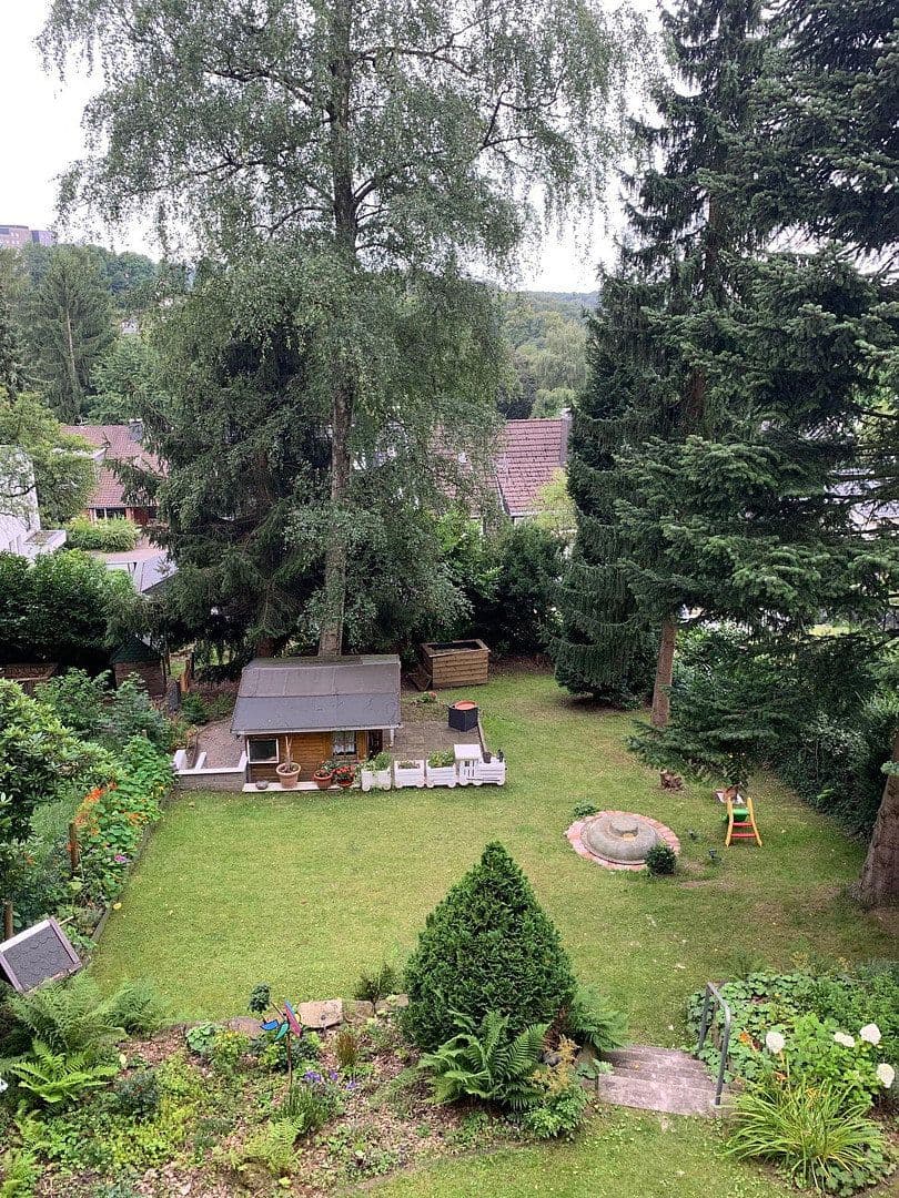 Pronájem bytu 3+1 98 m², Jägerhofstraße 40, Wuppertal, Severní Porýní-Vestfálsko Pronájem bytu 3+1 98 m², Jägerhofstraße 40, Wuppertal, Severní Porýní-Vestfálsko