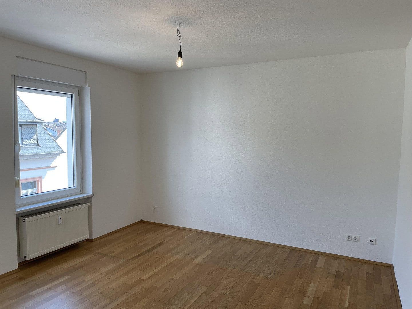Pronájem bytu 3+1 67 m², Bahnhofstrasse 41, Andernach, Porýní-Falc Pronájem bytu 3+1 67 m², Bahnhofstrasse 41, Andernach, Porýní-Falc