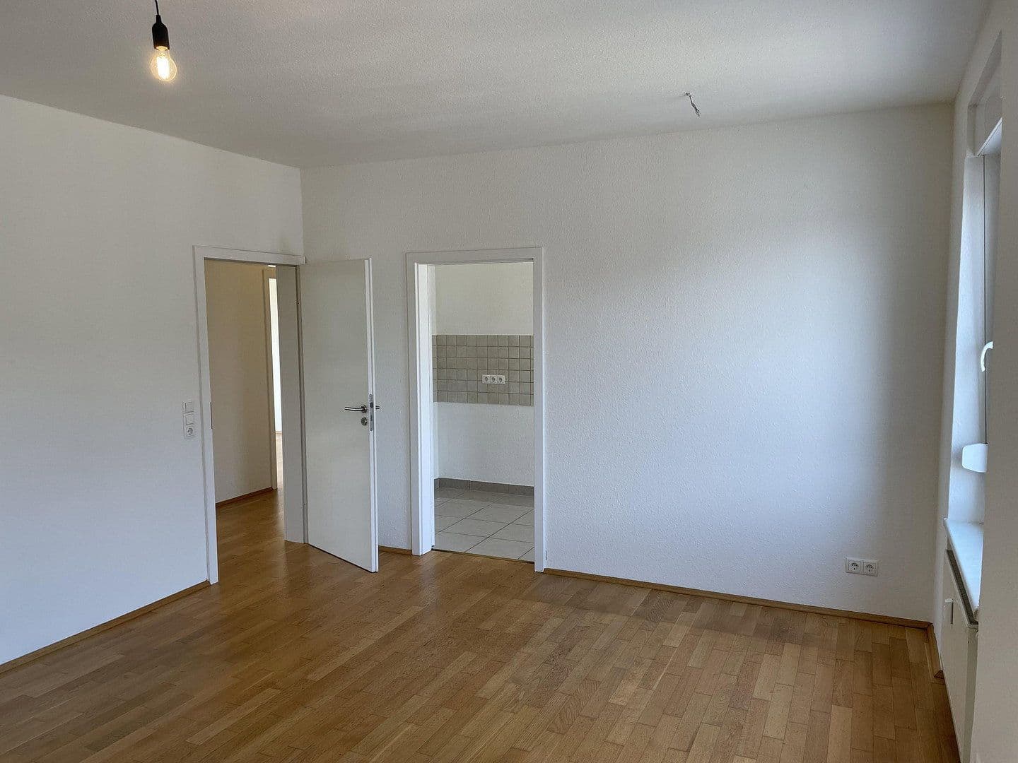 Pronájem bytu 3+1 67 m², Bahnhofstrasse 41, Andernach, Porýní-Falc Pronájem bytu 3+1 67 m², Bahnhofstrasse 41, Andernach, Porýní-Falc