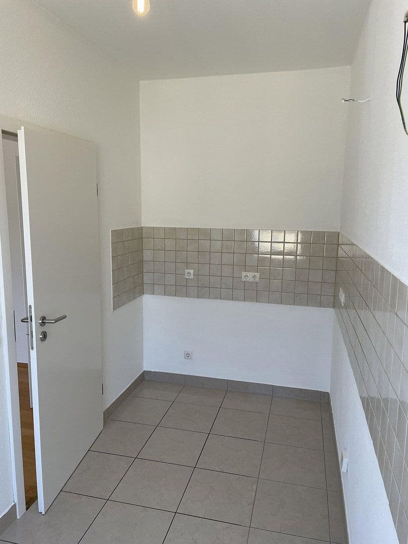 Pronájem bytu 3+1 67 m², Bahnhofstrasse 41, Andernach, Porýní-Falc Pronájem bytu 3+1 67 m², Bahnhofstrasse 41, Andernach, Porýní-Falc