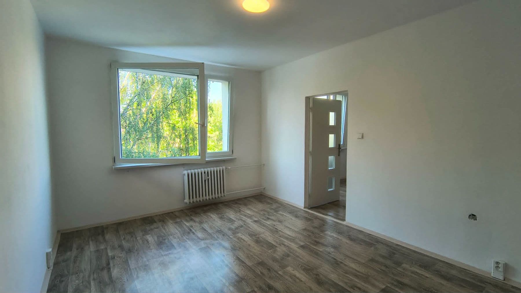 Prodej bytu 1+1 35 m², Sídliště Za Chlumem, Bílina, Ústecký kraj Prodej bytu 1+1 35 m², Sídliště Za Chlumem, Bílina, Ústecký kraj