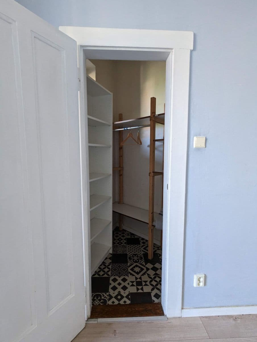 Pronájem bytu 2+kk 56 m², Pernerova, Praha, Praha Pronájem bytu 2+kk 56 m², Pernerova, Praha, Praha