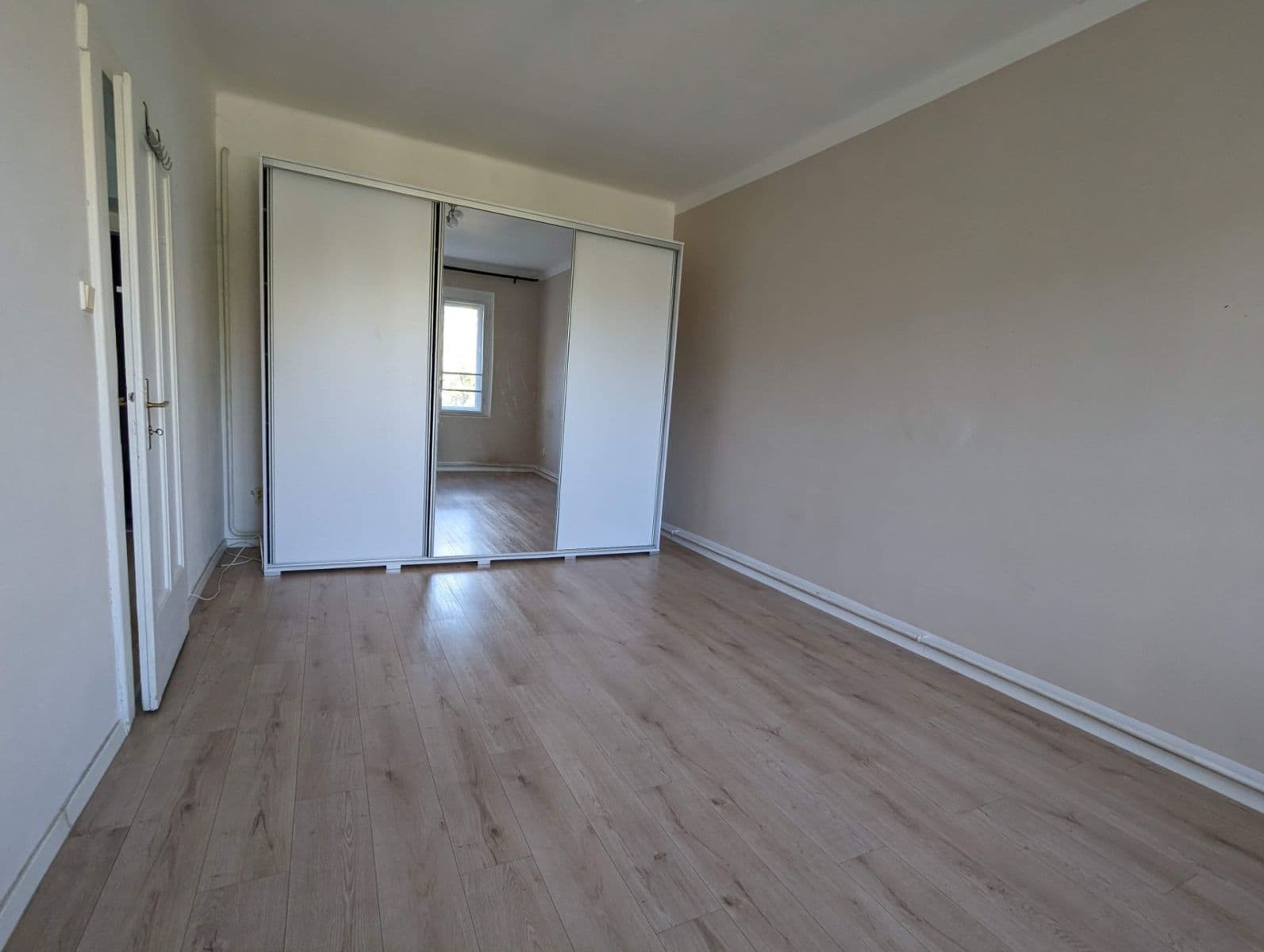 Pronájem bytu 2+kk 56 m², Pernerova, Praha, Praha Pronájem bytu 2+kk 56 m², Pernerova, Praha, Praha
