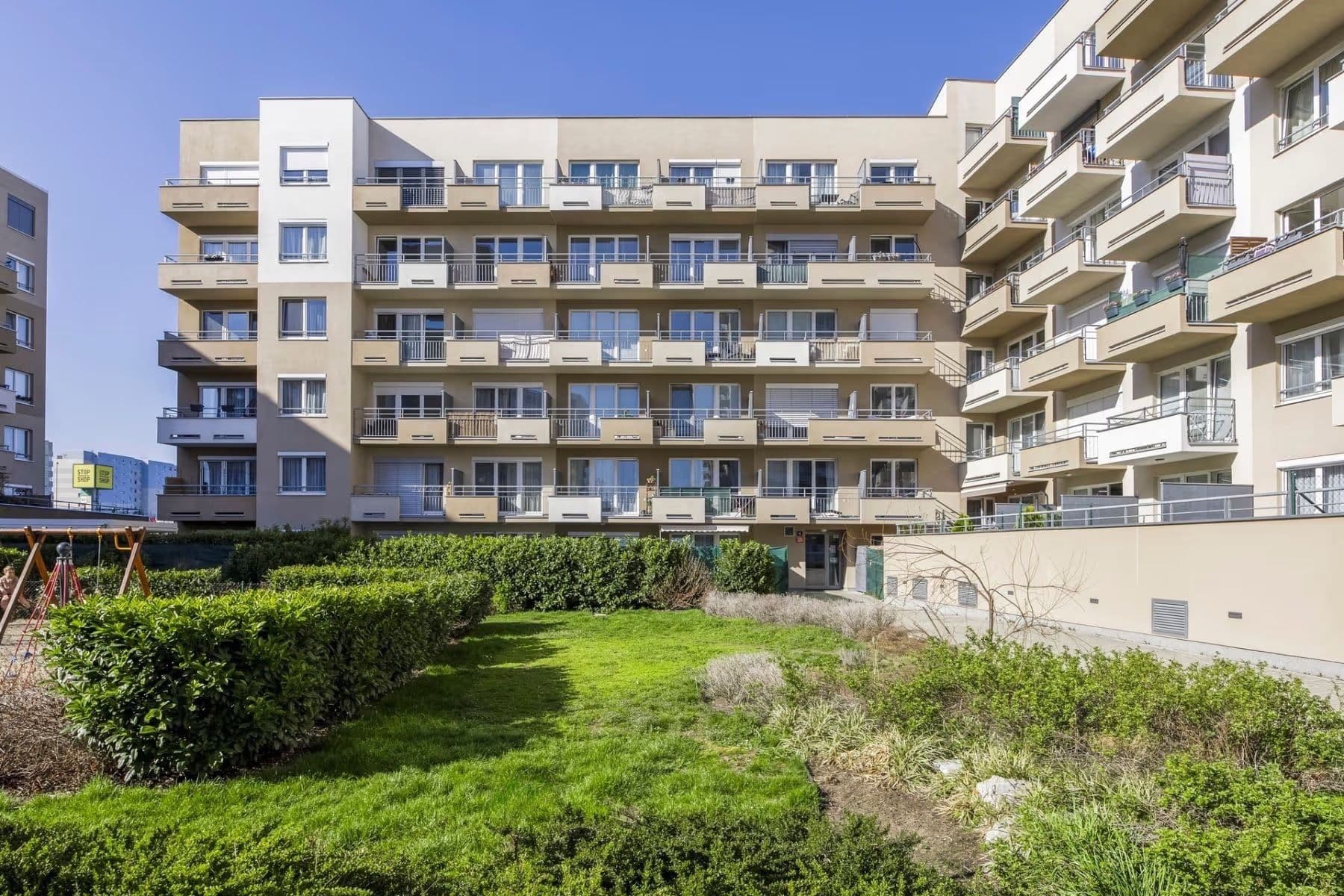 Prodej bytu 1+kk 30 m², Mantovská, Praha, Praha Prodej bytu 1+kk 30 m², Mantovská, Praha, Praha