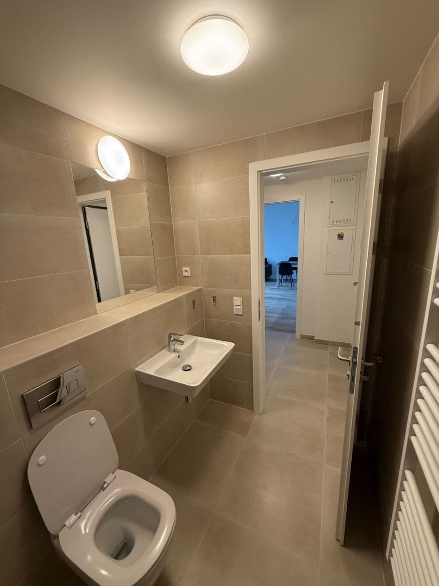 Pronájem bytu 2+kk 47 m², Hodkovická, Praha, Praha Pronájem bytu 2+kk 47 m², Hodkovická, Praha, Praha