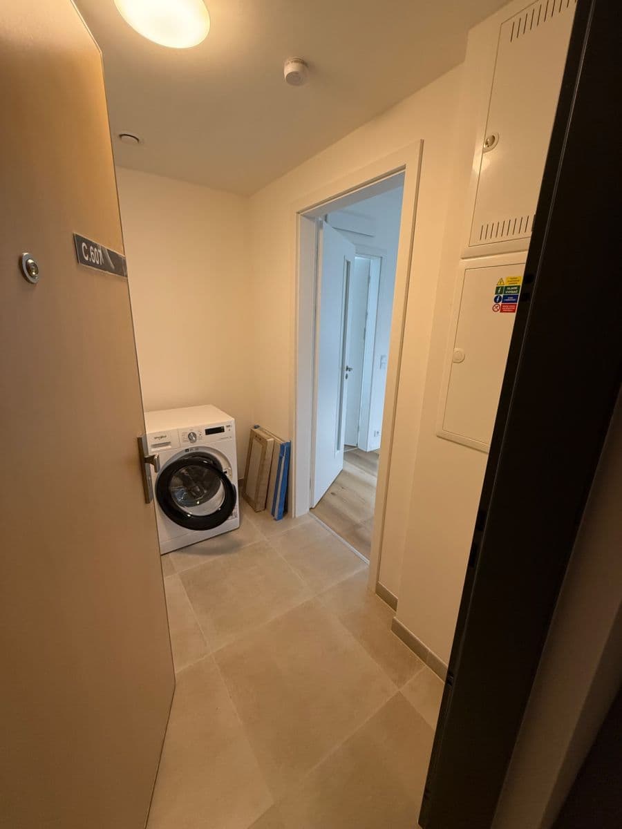 Pronájem bytu 2+kk 47 m², Hodkovická, Praha, Praha Pronájem bytu 2+kk 47 m², Hodkovická, Praha, Praha
