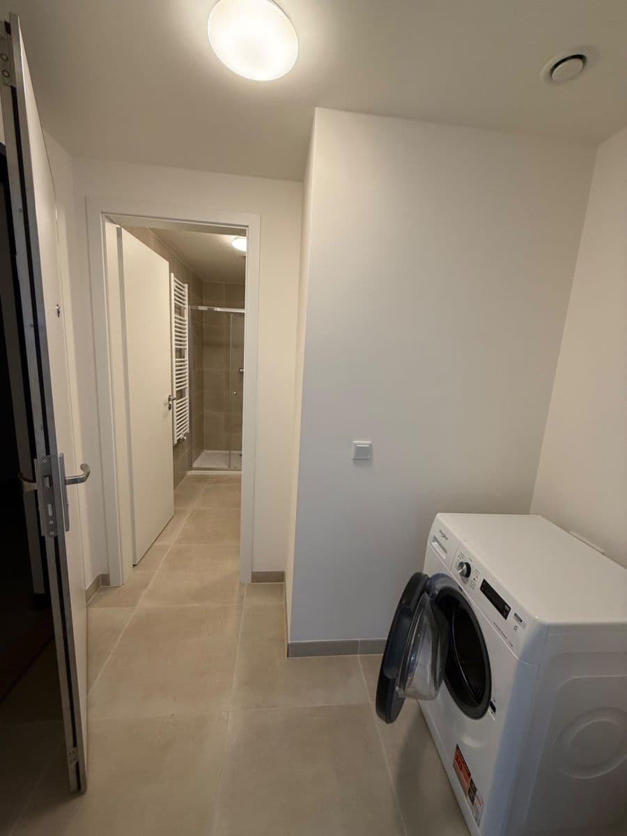Pronájem bytu 2+kk 47 m², Hodkovická, Praha, Praha Pronájem bytu 2+kk 47 m², Hodkovická, Praha, Praha