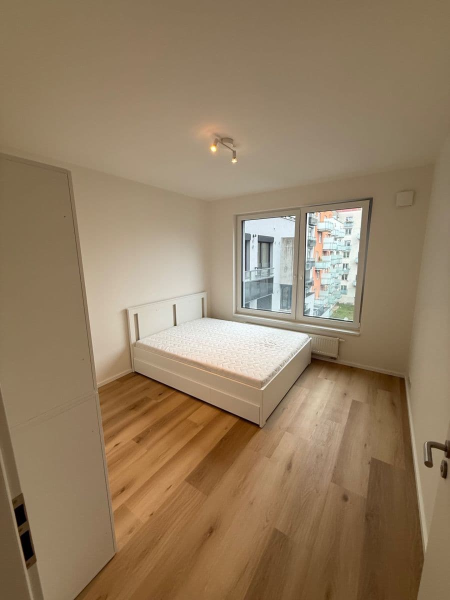 Pronájem bytu 2+kk 47 m², Hodkovická, Praha, Praha Pronájem bytu 2+kk 47 m², Hodkovická, Praha, Praha