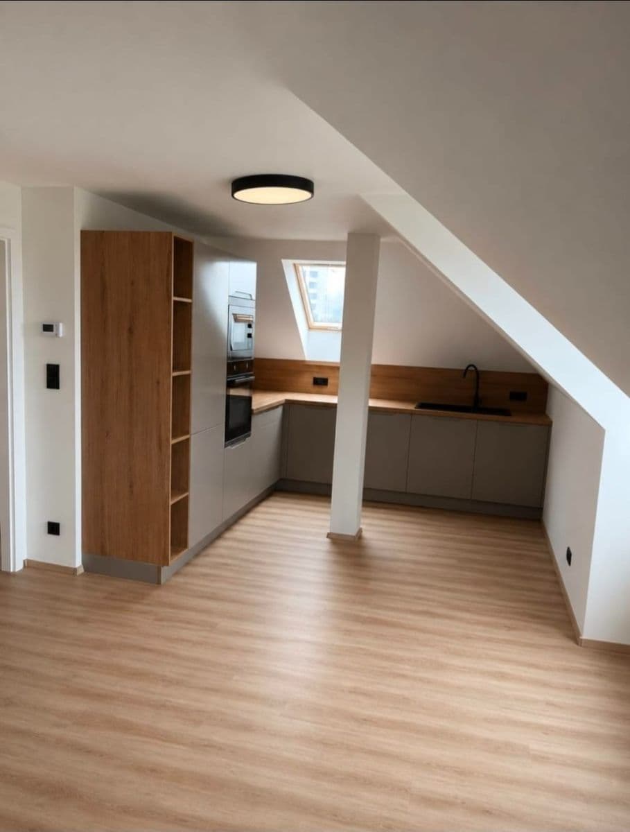 Pronájem bytu 3+kk 75 m², Zelený pruh, Praha, Praha Pronájem bytu 3+kk 75 m², Zelený pruh, Praha, Praha