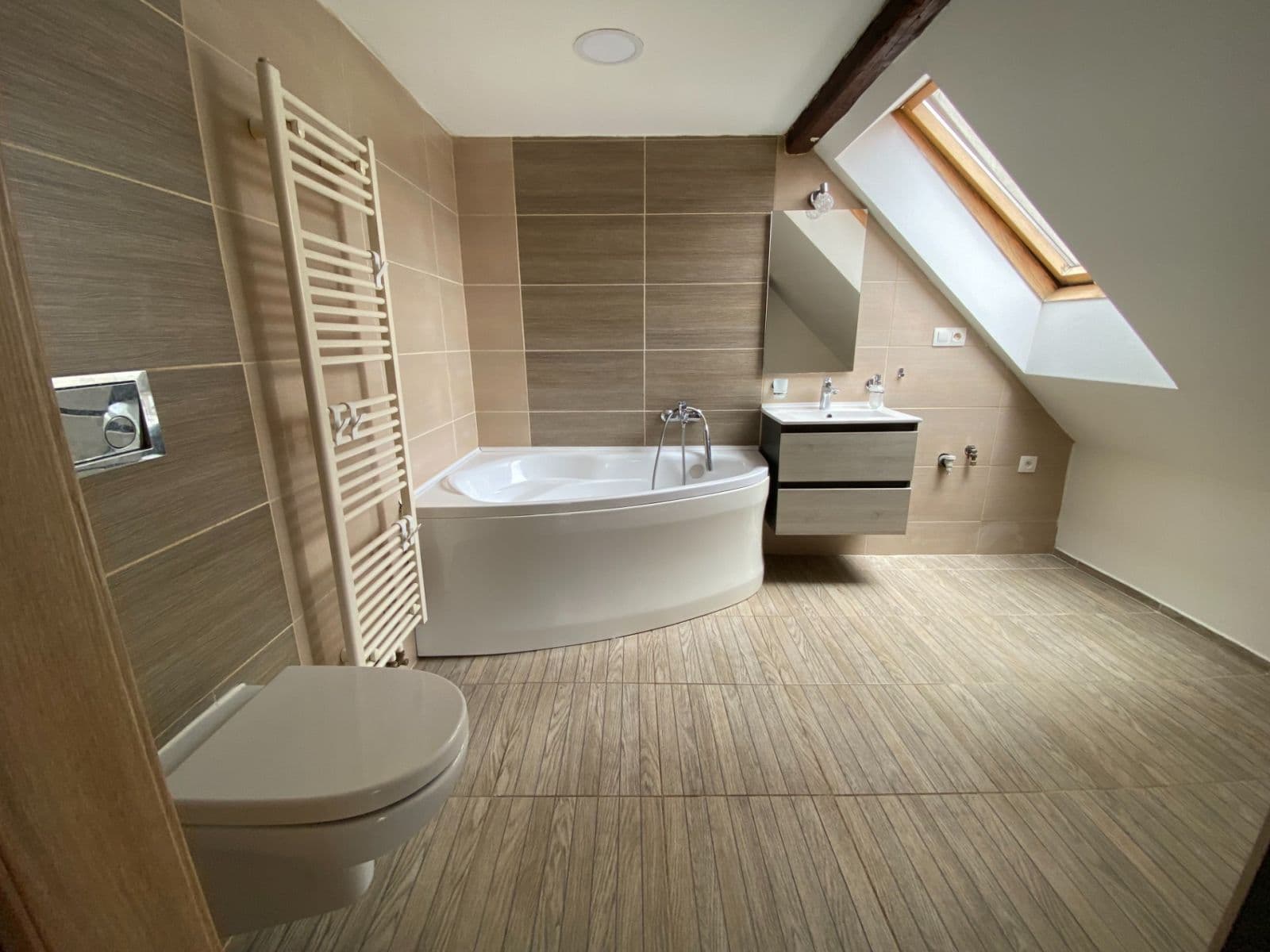Pronájem bytu 2+kk 105 m², Polské lidové armády, Úštěk, Ústecký kraj Pronájem bytu 2+kk 105 m², Polské lidové armády, Úštěk, Ústecký kraj