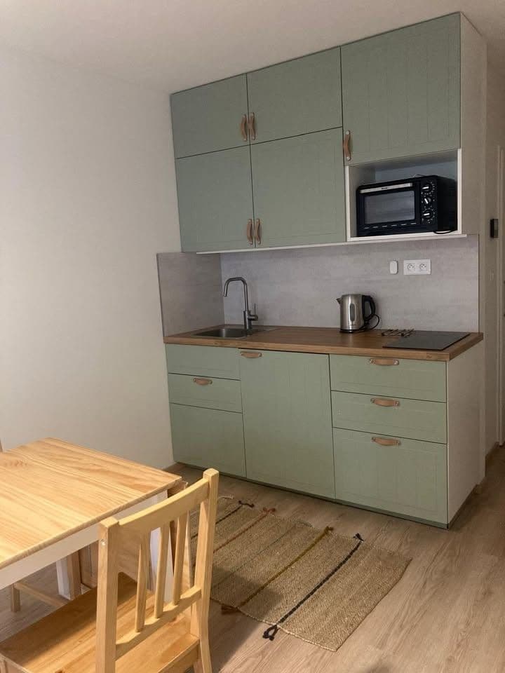 Pronájem bytu 1+kk 26 m², Kubánské náměstí, Praha, Praha Pronájem bytu 1+kk 26 m², Kubánské náměstí, Praha, Praha