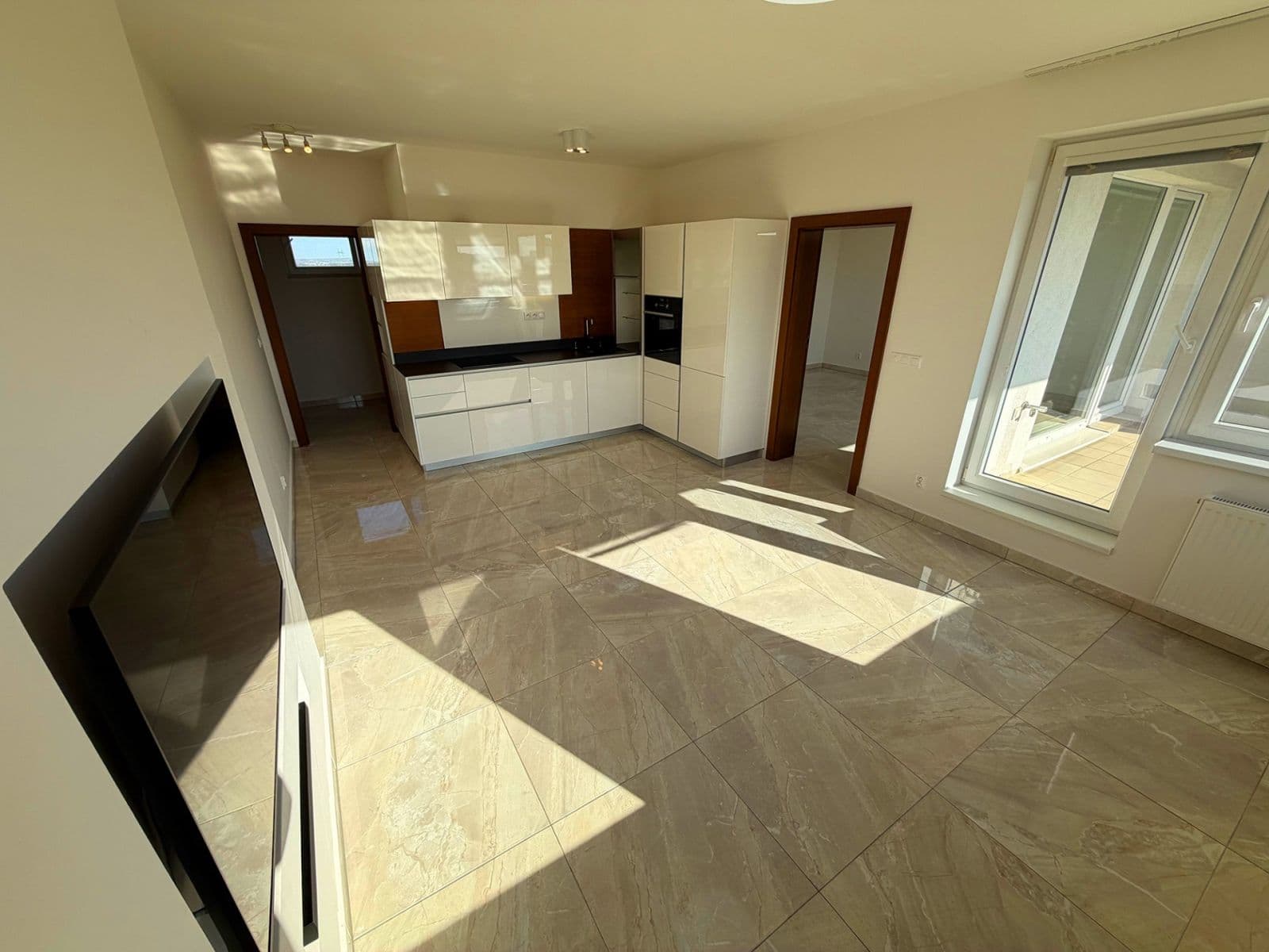 Pronájem bytu 2+kk 69 m², Hornoměcholupská, Praha, Praha Pronájem bytu 2+kk 69 m², Hornoměcholupská, Praha, Praha
