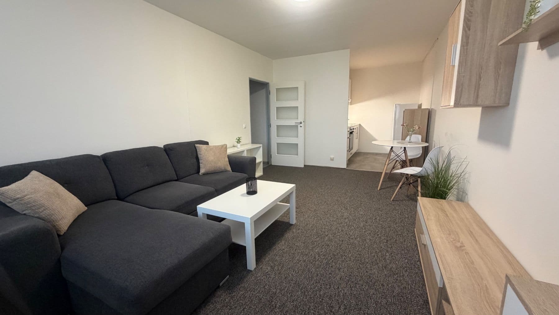 Pronájem bytu 2+kk 45 m², Jana Palacha, Mladá Boleslav, Středočeský kraj Pronájem bytu 2+kk 45 m², Jana Palacha, Mladá Boleslav, Středočeský kraj