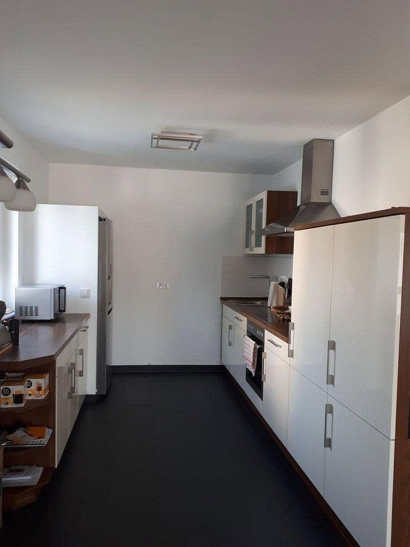Pronájem bytu 2+1 75 m², Köln, Severní Porýní-Vestfálsko Pronájem bytu 2+1 75 m², Köln, Severní Porýní-Vestfálsko