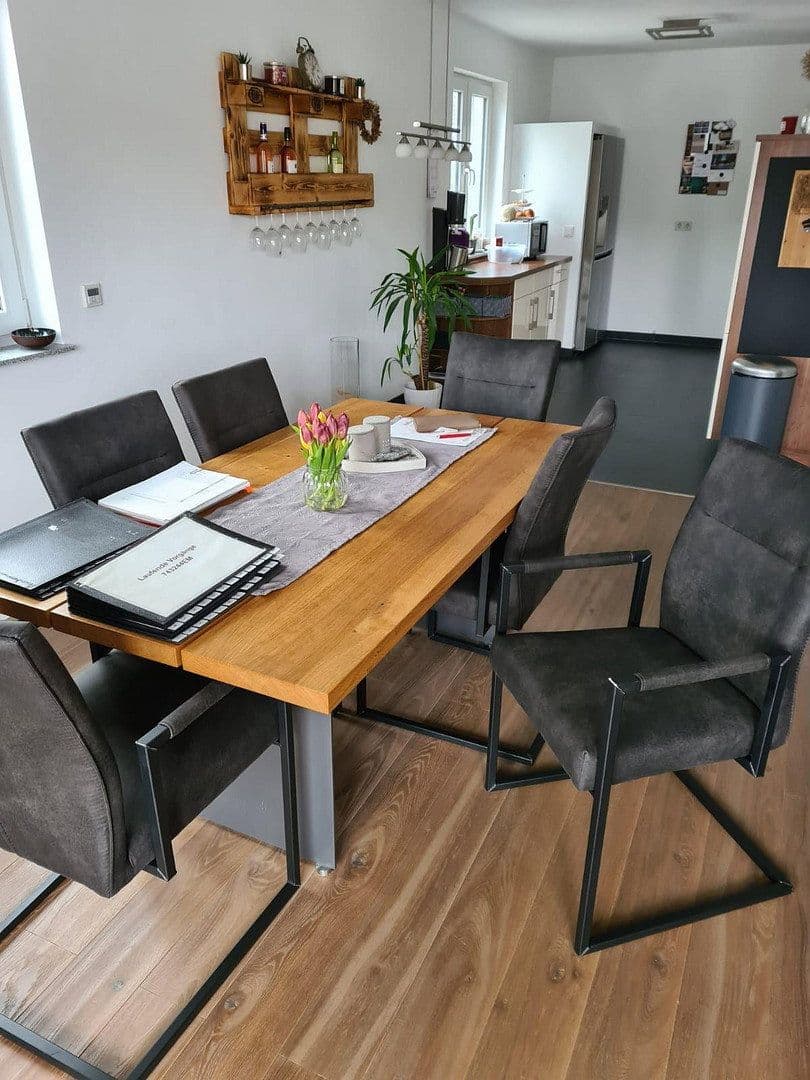Pronájem bytu 2+1 75 m², Köln, Severní Porýní-Vestfálsko Pronájem bytu 2+1 75 m², Köln, Severní Porýní-Vestfálsko