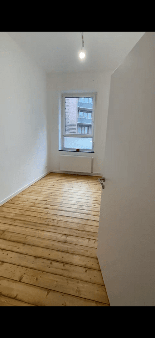 Pronájem bytu 4+1 80 m², Maternusstraße 39, Köln, Severní Porýní-Vestfálsko Pronájem bytu 4+1 80 m², Maternusstraße 39, Köln, Severní Porýní-Vestfálsko