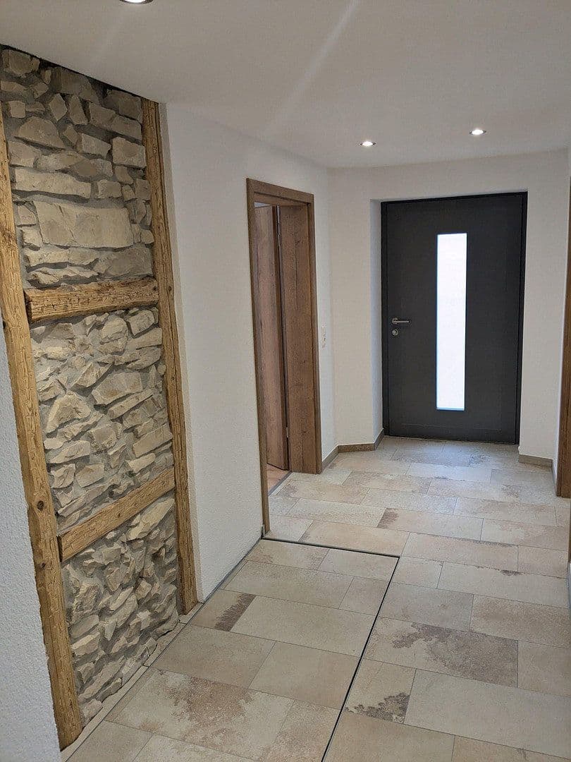 Pronájem bytu 4+1 115 m², Neresheim, Bádensko-Württembersko Pronájem bytu 4+1 115 m², Neresheim, Bádensko-Württembersko