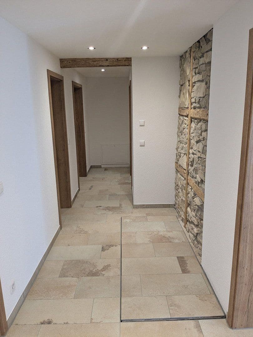 Pronájem bytu 4+1 115 m², Neresheim, Bádensko-Württembersko Pronájem bytu 4+1 115 m², Neresheim, Bádensko-Württembersko