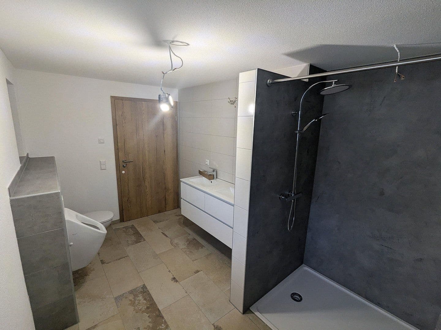Pronájem bytu 4+1 115 m², Neresheim, Bádensko-Württembersko Pronájem bytu 4+1 115 m², Neresheim, Bádensko-Württembersko