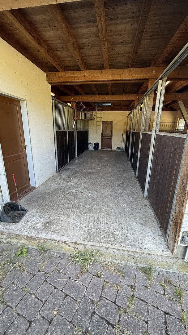 Prodej domu 180 m², pozemek 99.920 m², Geisfeld, Porýní-Falc Prodej domu 180 m², pozemek 99.920 m², Geisfeld, Porýní-Falc