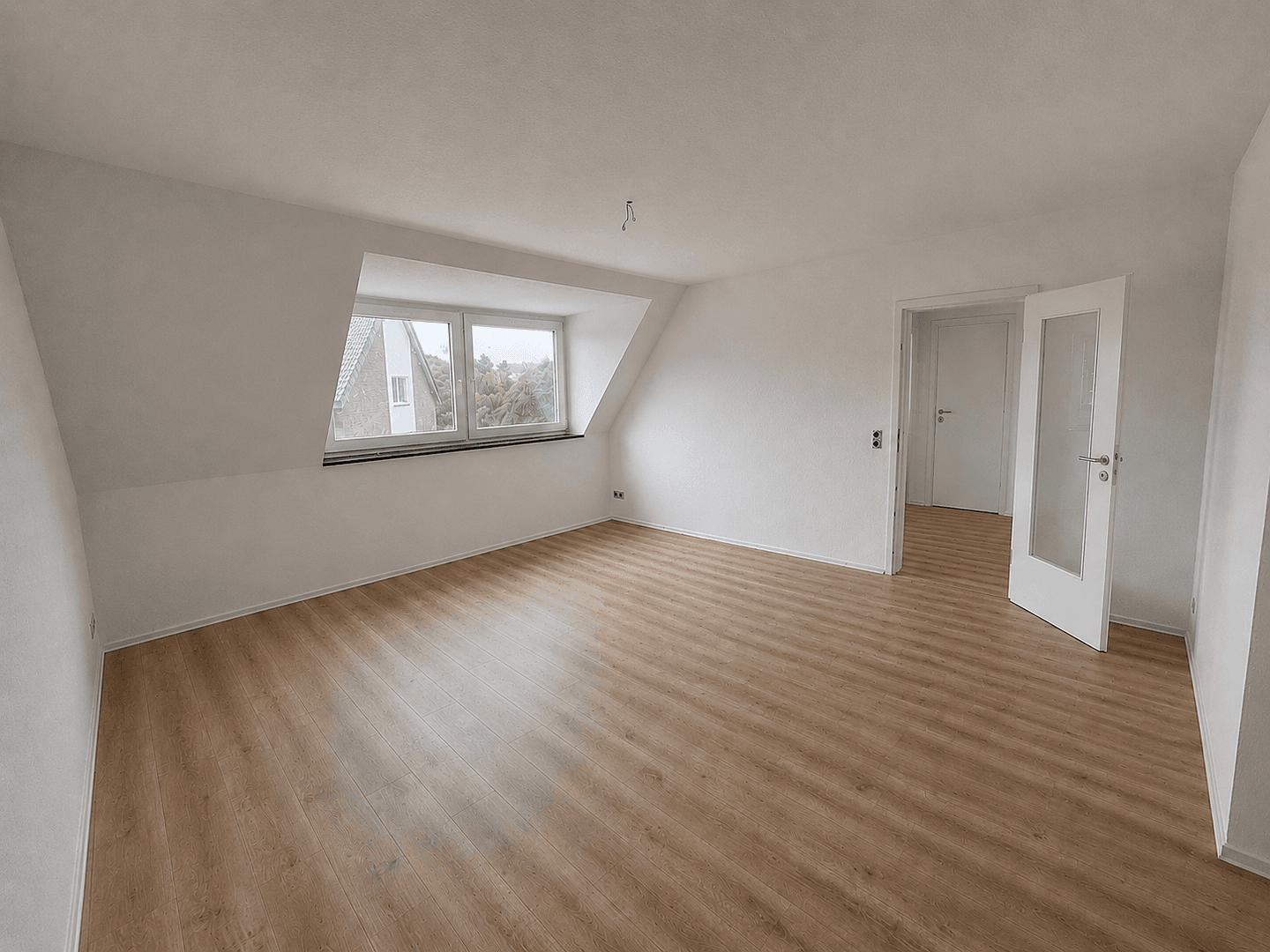 Pronájem bytu 3+1 65 m², Nikolausweg, Krefeld, Severní Porýní-Vestfálsko Pronájem bytu 3+1 65 m², Nikolausweg, Krefeld, Severní Porýní-Vestfálsko