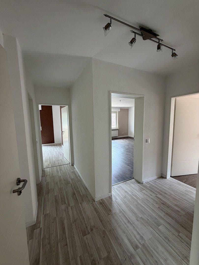 Prodej domu 228 m², pozemek 282 m², Lagesche Straße 7, Paderborn, Severní Porýní-Vestfálsko Prodej domu 228 m², pozemek 282 m², Lagesche Straße 7, Paderborn, Severní Porýní-Vestfálsko