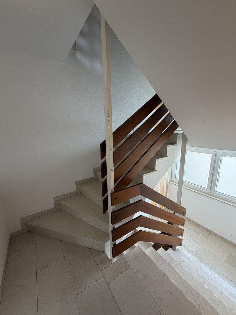 Prodej domu 228 m², pozemek 282 m², Lagesche Straße 7, Paderborn, Severní Porýní-Vestfálsko Prodej domu 228 m², pozemek 282 m², Lagesche Straße 7, Paderborn, Severní Porýní-Vestfálsko