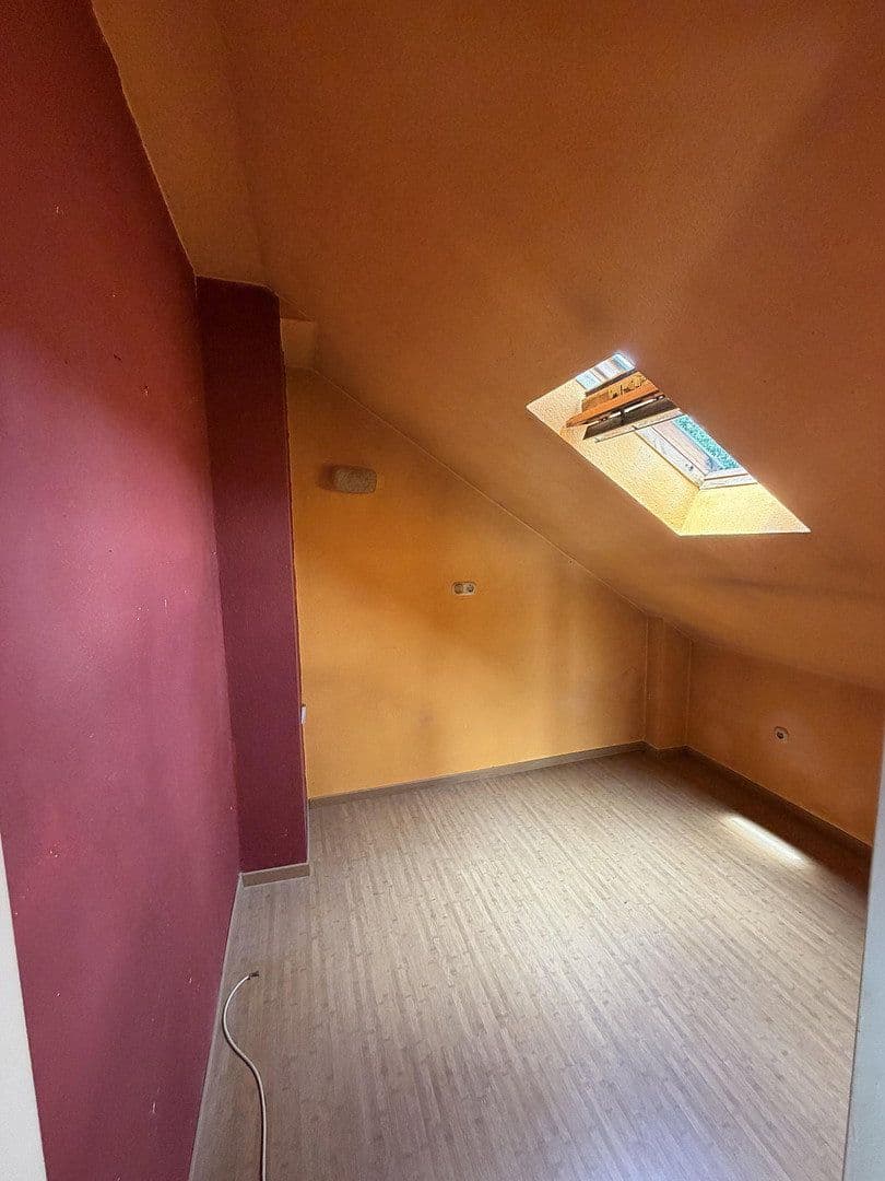 Prodej domu 228 m², pozemek 282 m², Lagesche Straße 7, Paderborn, Severní Porýní-Vestfálsko Prodej domu 228 m², pozemek 282 m², Lagesche Straße 7, Paderborn, Severní Porýní-Vestfálsko
