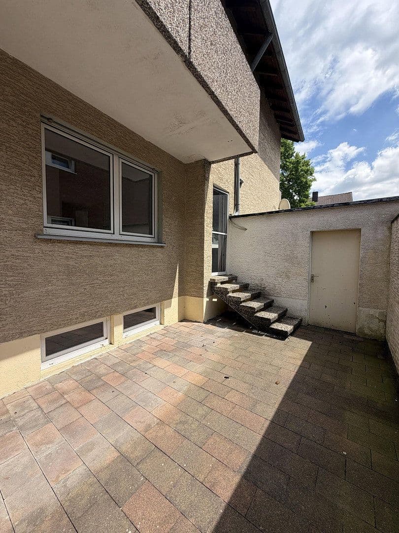 Prodej domu 228 m², pozemek 282 m², Lagesche Straße 7, Paderborn, Severní Porýní-Vestfálsko Prodej domu 228 m², pozemek 282 m², Lagesche Straße 7, Paderborn, Severní Porýní-Vestfálsko